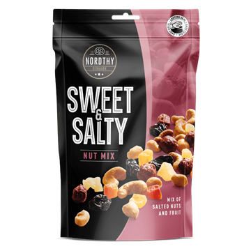 Pakke af Nordthy Nøddemix med nødder og tørret frugt. Sort og pink design. Vægt: 110g.