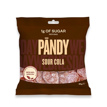 Pandy Candy - Sour Cola-pose i brun med "1g sukker per pose" og "ny opskrift" tekst.